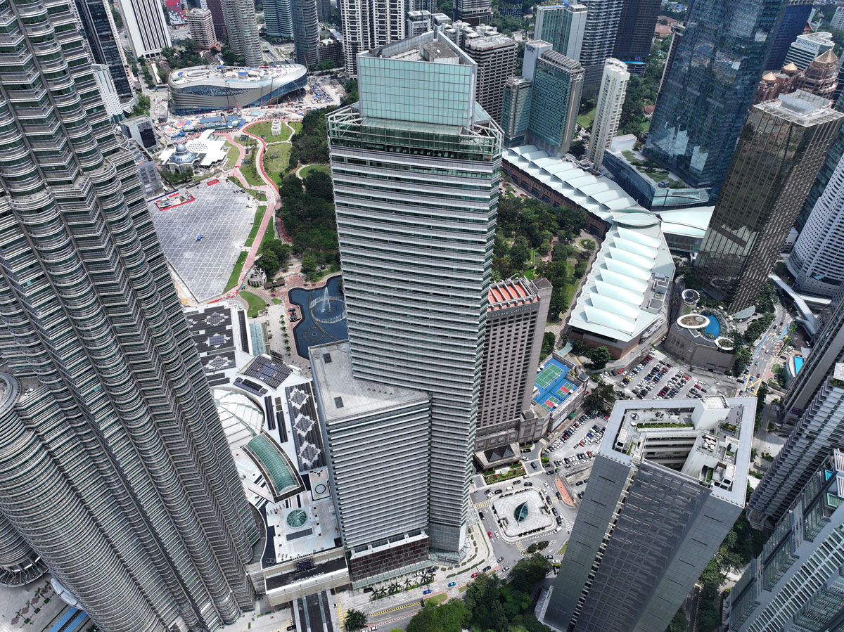 Menara 3 PETRONAS exterior